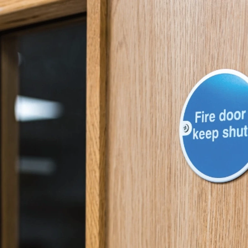 checkmatefire-fire-door-installation-hero-mobile.webp